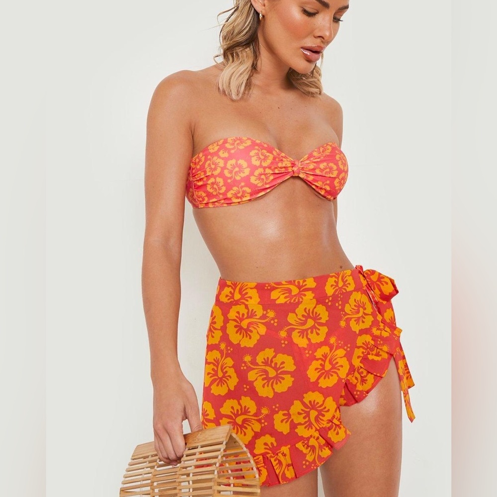 Boohoo Tropical Floral Ruffle Sarong
